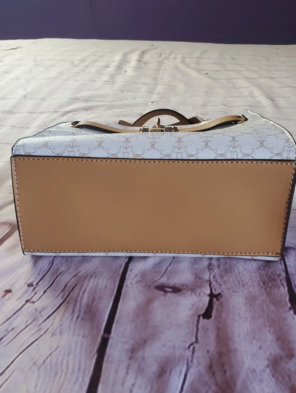 Nanette Lepore White & Tan Shoulder Bag With Lock Accent Preppy Office Career